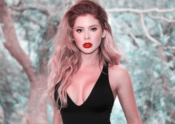 photo 26 in Renee Olstead gallery [id1044011] 2018-06-14 00:00:00