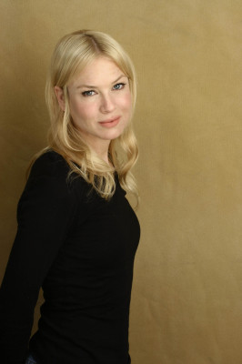photo 14 in Zellweger gallery [id208896] 2009-12-02 00:00:00