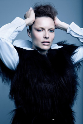 Rie Rasmussen pic #846685