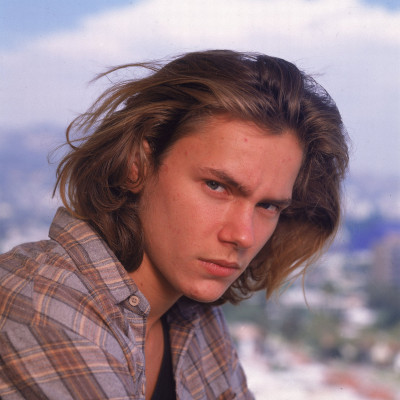 River Phoenix pic #472791