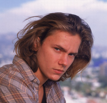 River Phoenix pic #137690