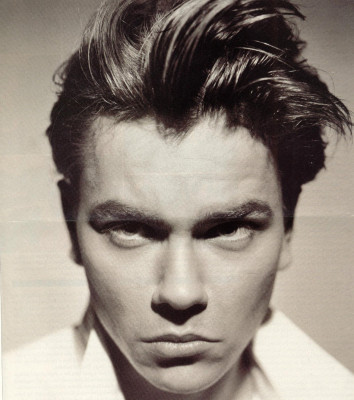River Phoenix pic #29085