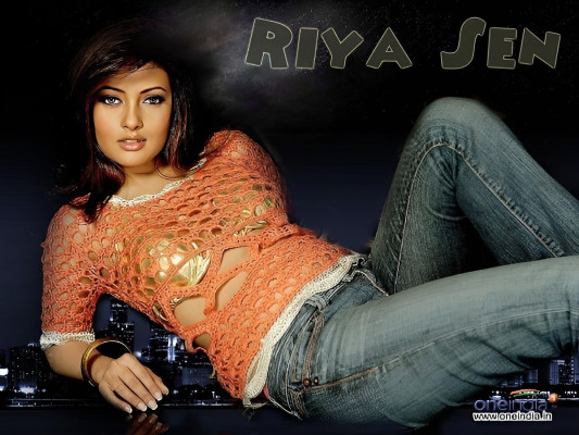 Riya Sen pic #1287004