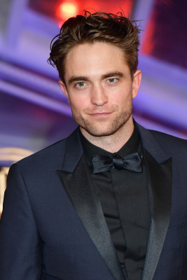 Robert Pattinson pic #1294101