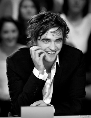 Robert Pattinson pic #247494