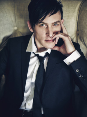 Robin Lord Taylor pic #899227