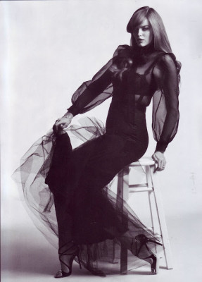 photo 18 in Robyn Lawley gallery [id514407] 2012-07-23 00:00:00