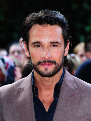 photo 5 in Rodrigo Santoro gallery [id630812] 2013-09-04 00:00:00
