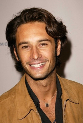 photo 9 in Rodrigo Santoro gallery [id154084] 2009-05-13 00:00:00