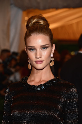 Rosie Huntington-Whitely pic #487025