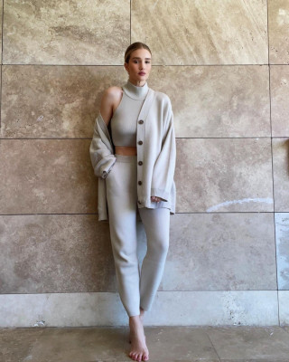 Rosie Huntington-Whitely pic #1252759