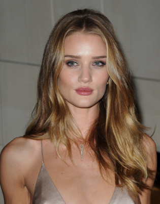 Rosie Huntington-Whitely pic #416544