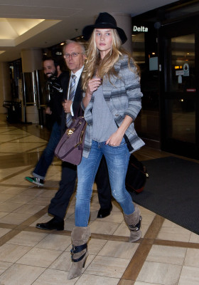 Rosie Huntington-Whitely pic #558087