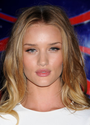 photo 7 in Rosie Huntington-Whitely gallery [id378001] 2011-05-16 00:00:00