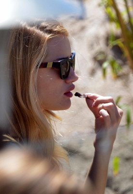 Rosie Huntington-Whitely pic #607410