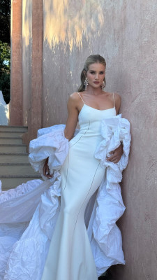photo 8 in Rosie Huntington-Whitely gallery [id1355959] 2024-08-28 00:00:00