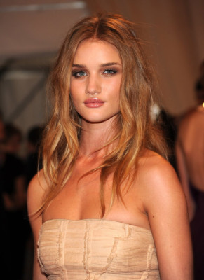 Rosie Huntington-Whitely pic #550337