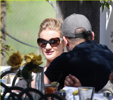 Rosie Huntington-Whitely pic #358576