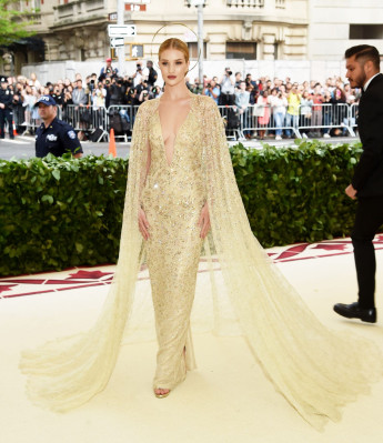 Rosie Huntington-Whitely pic #1035525