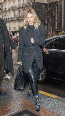 Rosie Huntington-Whitely pic #838452