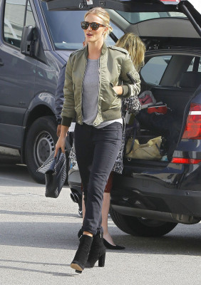Rosie Huntington-Whitely pic #827471