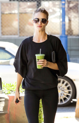 Rosie Huntington-Whitely pic #744967