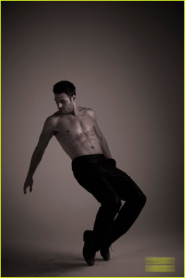 Ryan Guzman pic #522060