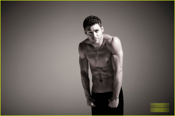 Ryan Guzman pic #522063