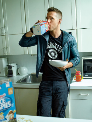 Ryan Reynolds pic #799130