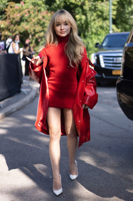 photo 12 in Sabrina Carpenter gallery [id1269117] 2021-09-14 00:00:00