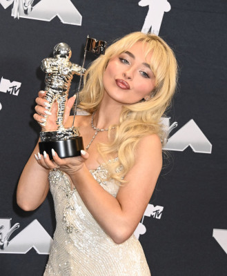 Sabrina Carpenter pic #1360161