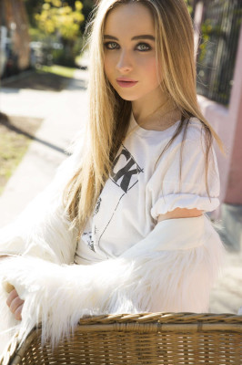 Sabrina Carpenter pic #872161