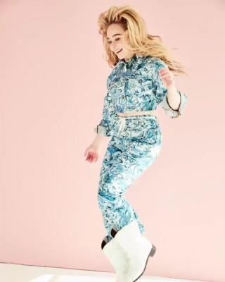 Sabrina Carpenter pic #1051647