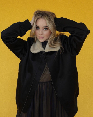 Sabrina Carpenter pic #1032940