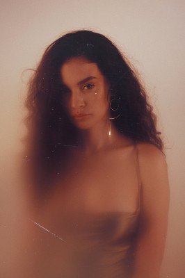 Sabrina Claudio pic #1075226
