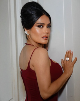Salma Hayek pic #1355013