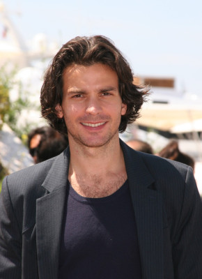 Santiago Cabrera pic #328045