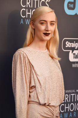 photo 8 in Saoirse Ronan gallery [id998005] 2018-01-13 00:00:00