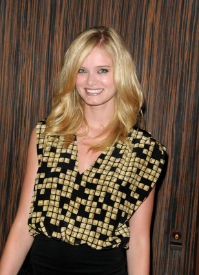 photo 25 in Sara Paxton gallery [id213187] 2009-12-11 00:00:00