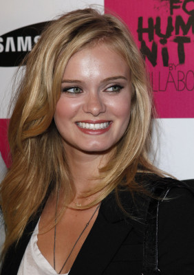 photo 8 in Sara Paxton gallery [id226233] 2010-01-15 00:00:00