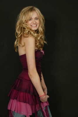 Sara Paxton pic #191435