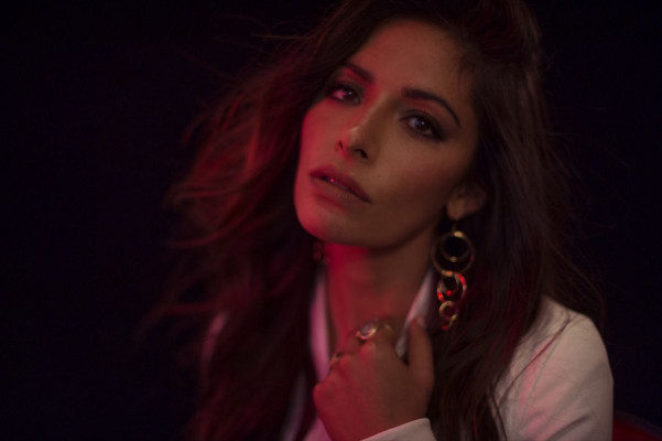 Sarah Shahi pic #1053949