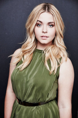 Sasha Pieterse pic #827234