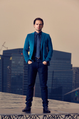 Sebastian Stan pic #873832
