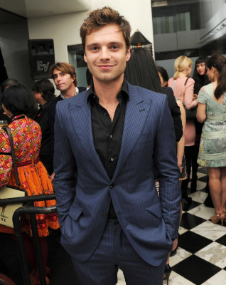 Sebastian Stan pic #755053