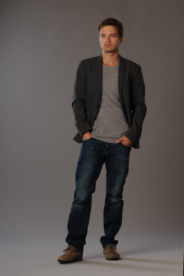 Sebastian Stan pic #856419