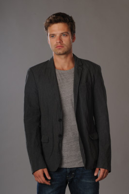 Sebastian Stan pic #808637