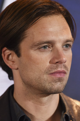 Sebastian Stan pic #873824