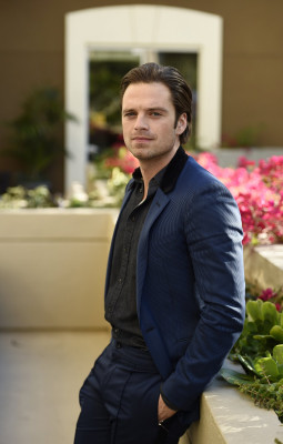 Sebastian Stan pic #878443