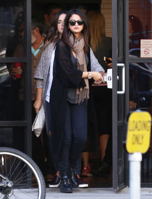 Selena Gomez pic #739341